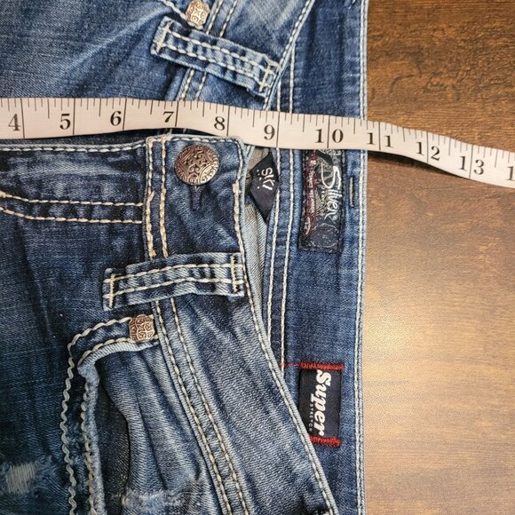 Silver Jeans Sz 28 Suki Mid Capri Super Stretch Tummy Control Medium Light Wash - Picture 11 of 14